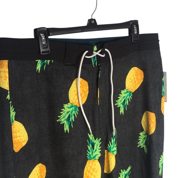 Old Navy Board Shorts Mens 36 Pineapple Print 10" Inseam UPF 40 Built-In Flex - Picture 5 of 16